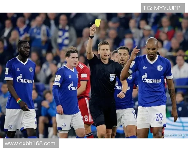 乌德勒与特温特的激烈对决揭示荷甲联赛新格局与球队未来发展潜力